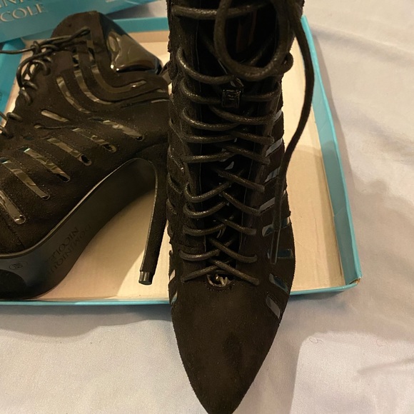 Ankle Boot Heels - Picture 3 of 6